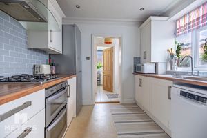 Kitchen - click for photo gallery